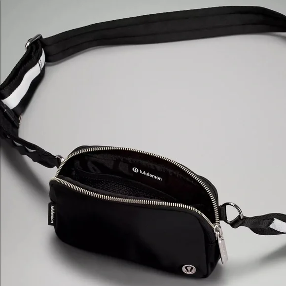 Everywhere Crossbody Bag - Brand New - Picture 4 of 8